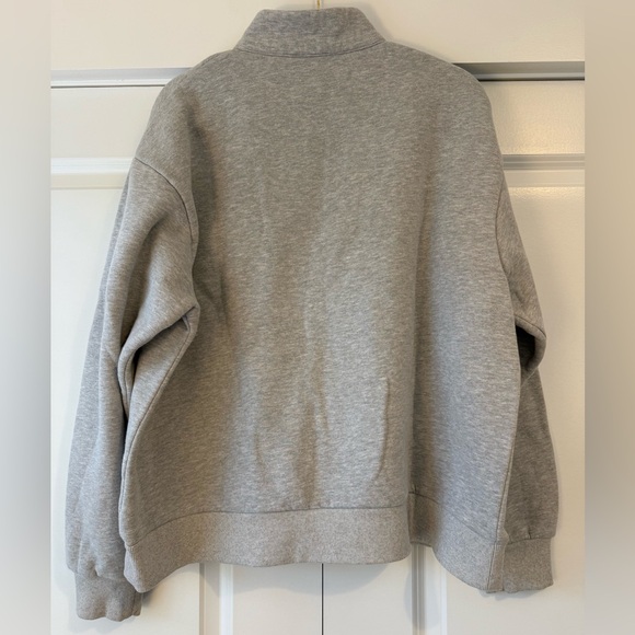 White Fox Boutique High Standard Zip Front Sweater Grey Marle Size M/L - Picture 5 of 6